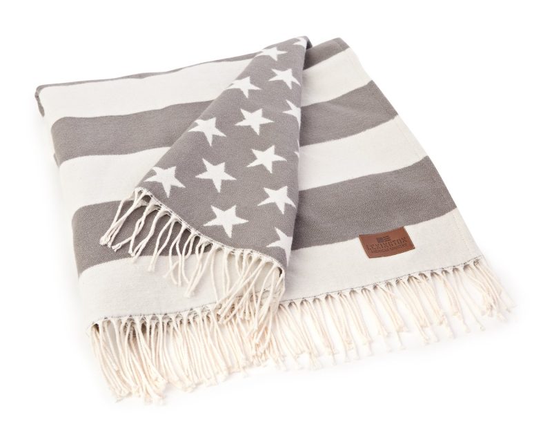 Flag Throw